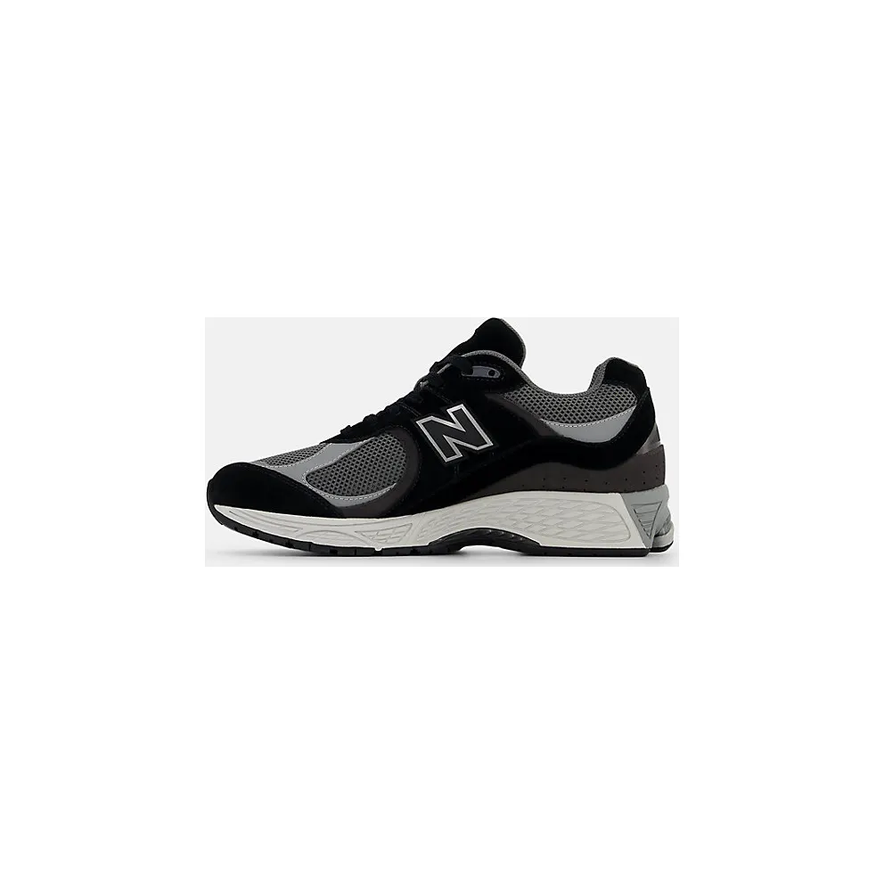 New Balance 2002R “Black/Grey” (U2002RC)