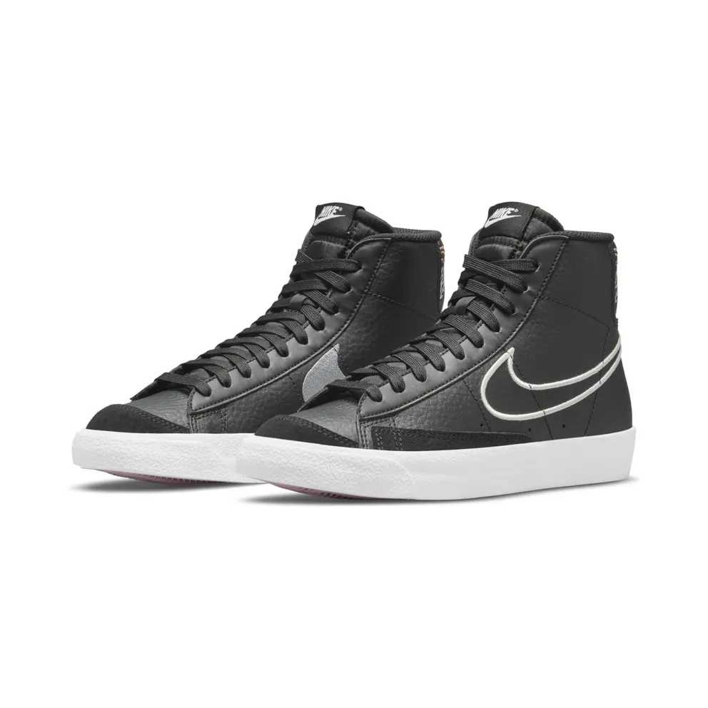 Nike Blazer Mid ’77 SE “Black / Light Smoke Grey / Pink Foam / Cashmere” (DJ0265-001)