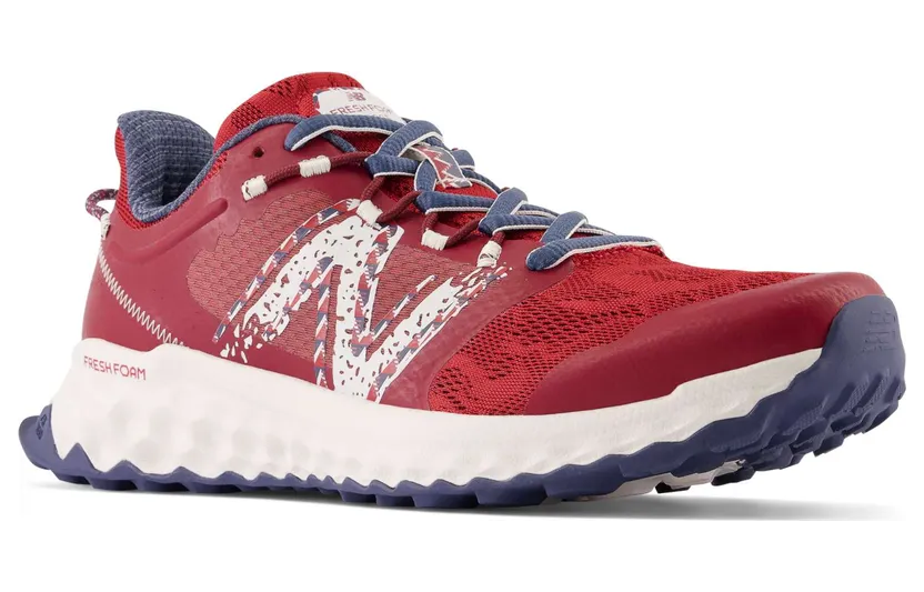 new-balance-sneaker MTGAROR1