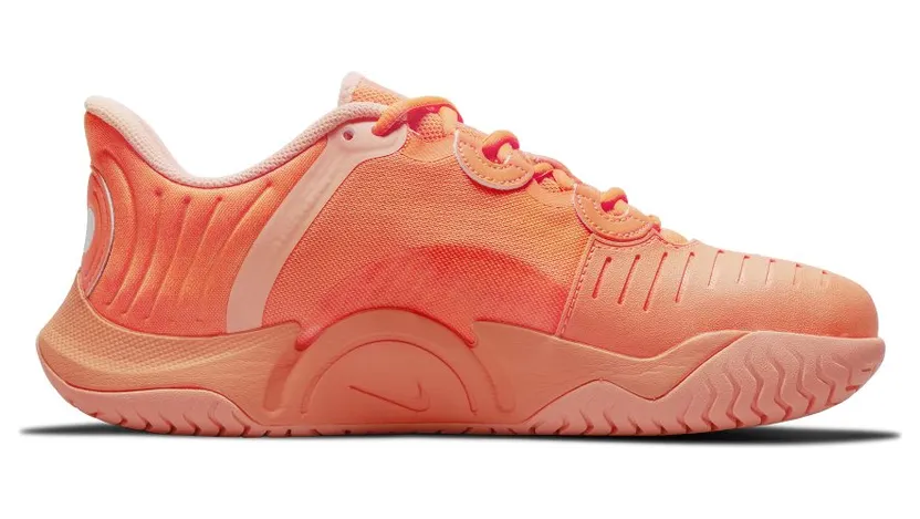 nikecourt DC9164-800