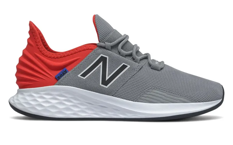 New Balance Fresh Foam Roav Grey/Red (MROAVCW)