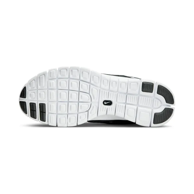 nike-free DM8915-002