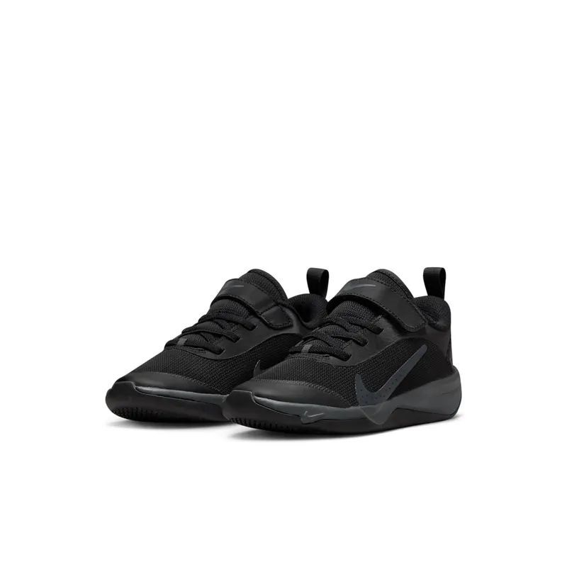 Nike Omni Multi-Court Younger Kids’ Black (DM9026-001)