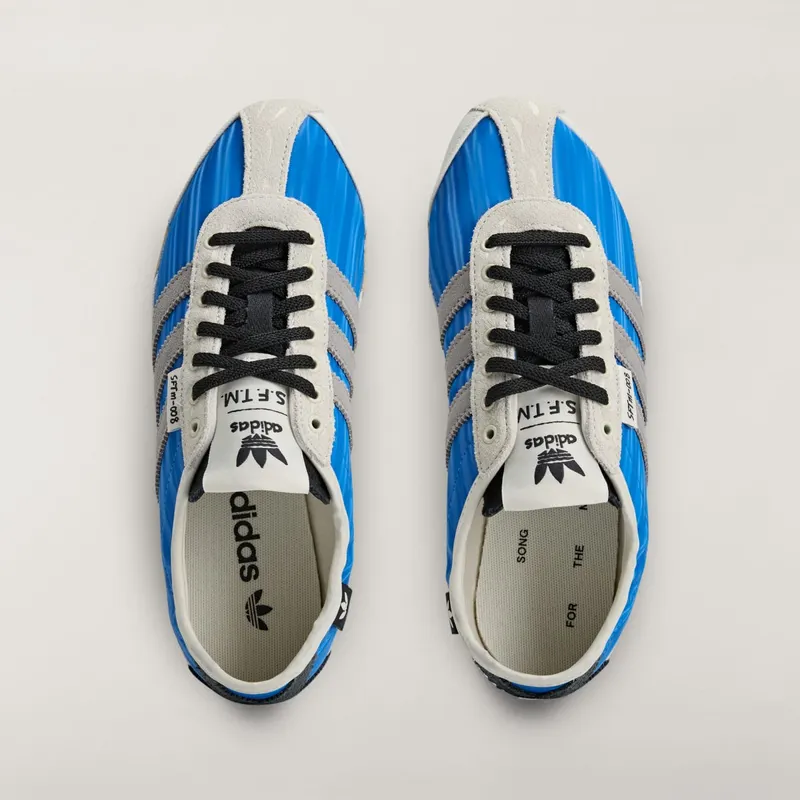 adidas Tokyo “Bluebird Grey”: dromerige colorway in koel grijsblauw (6)