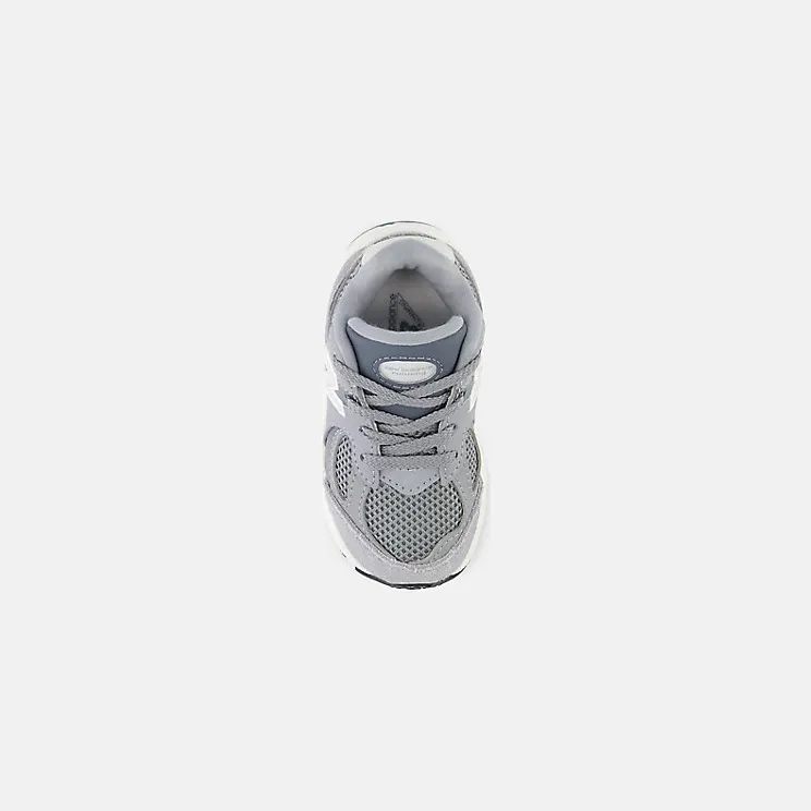 new-balance-2002r IC2002ST