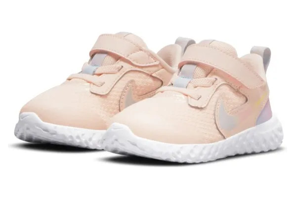 nike-revolution DD1215-800
