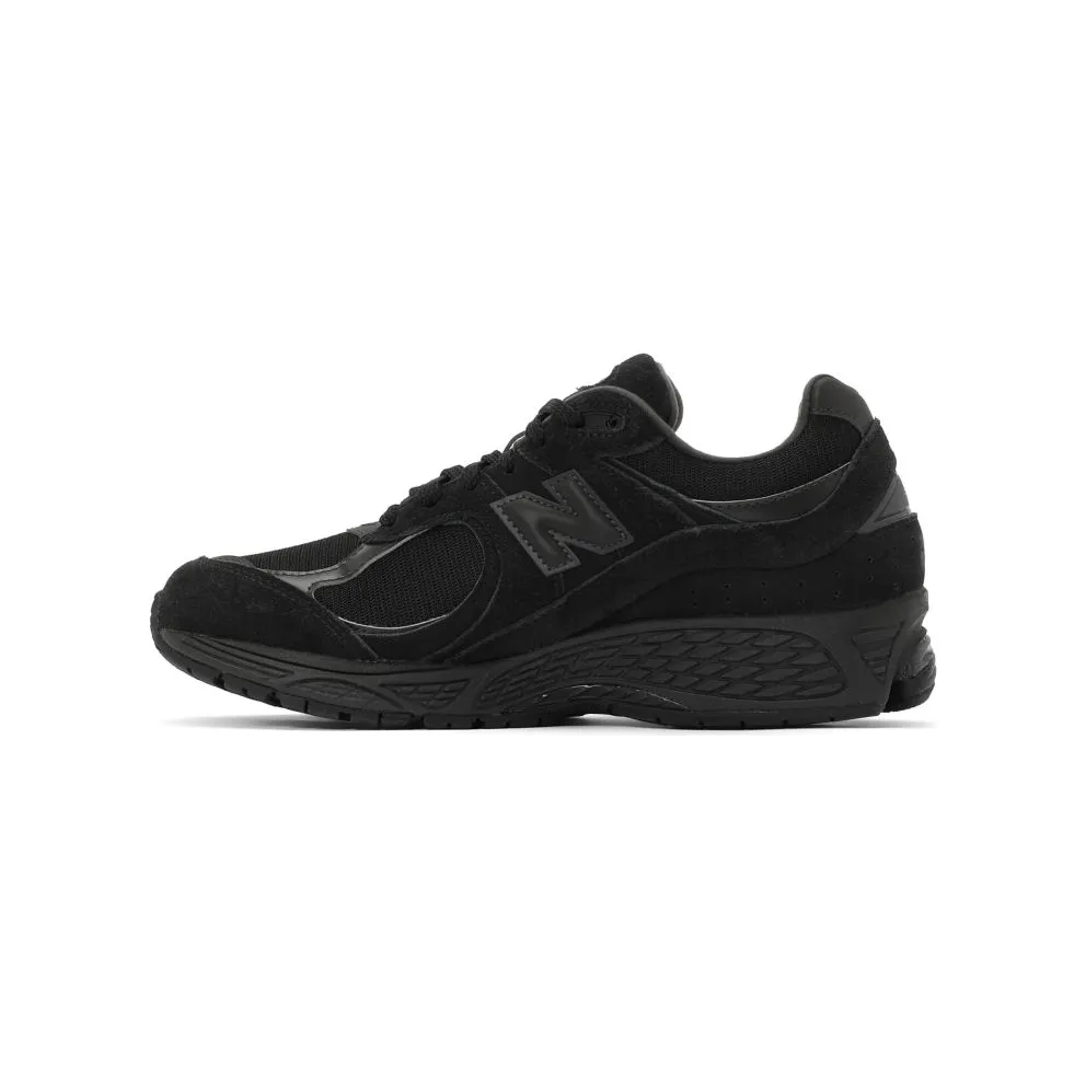 New Balance 2002R “Triple Black Suede” (U2002RBL)
