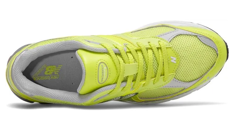new-balance-2002r M2002RLC