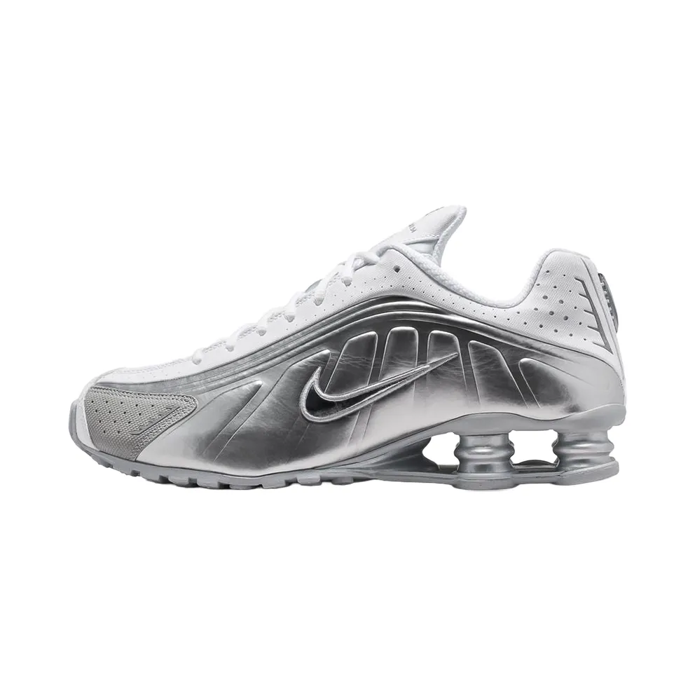 Nike Shox R4 SE “Metallic Silver” (IR5163-001)