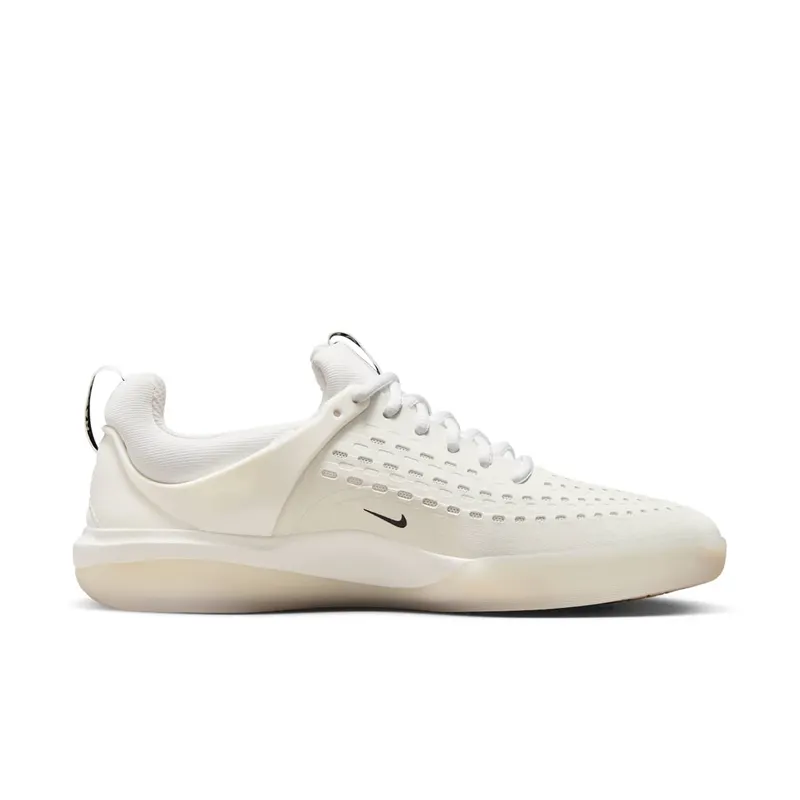 Nike SB Nyjah 3 White Black (DJ6130-100)
