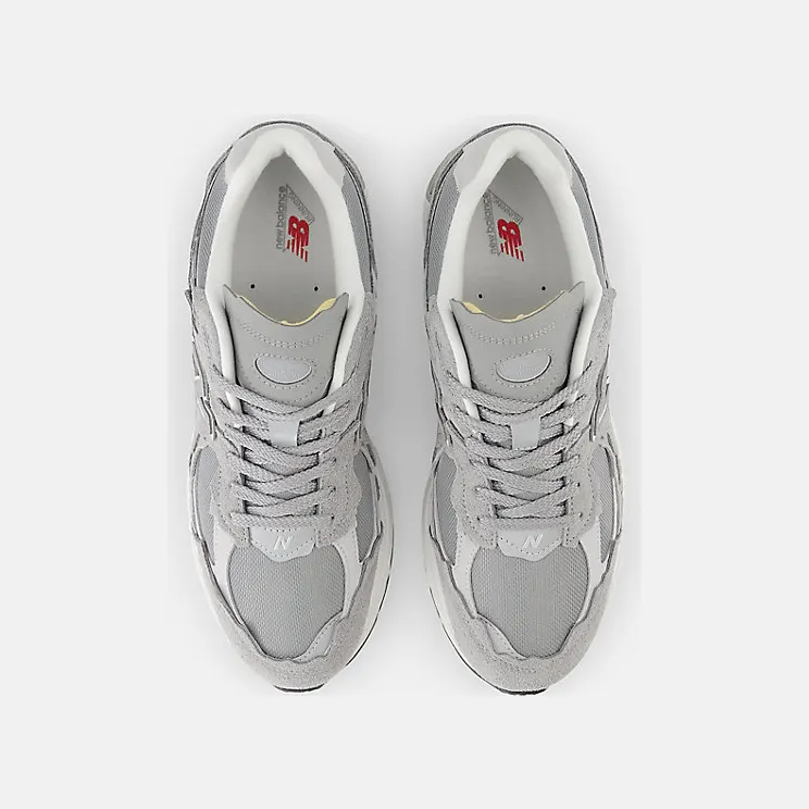 new-balance-2002r M2002RDM