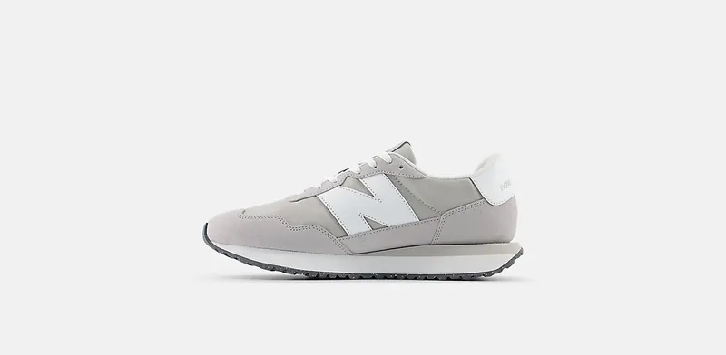 NEW BALANCE 237 “BLACK / WHITE” (MS237HG)