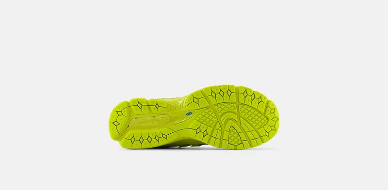 New Balance 1906R “Polka Dot Pack Volt” (M1906RPG)