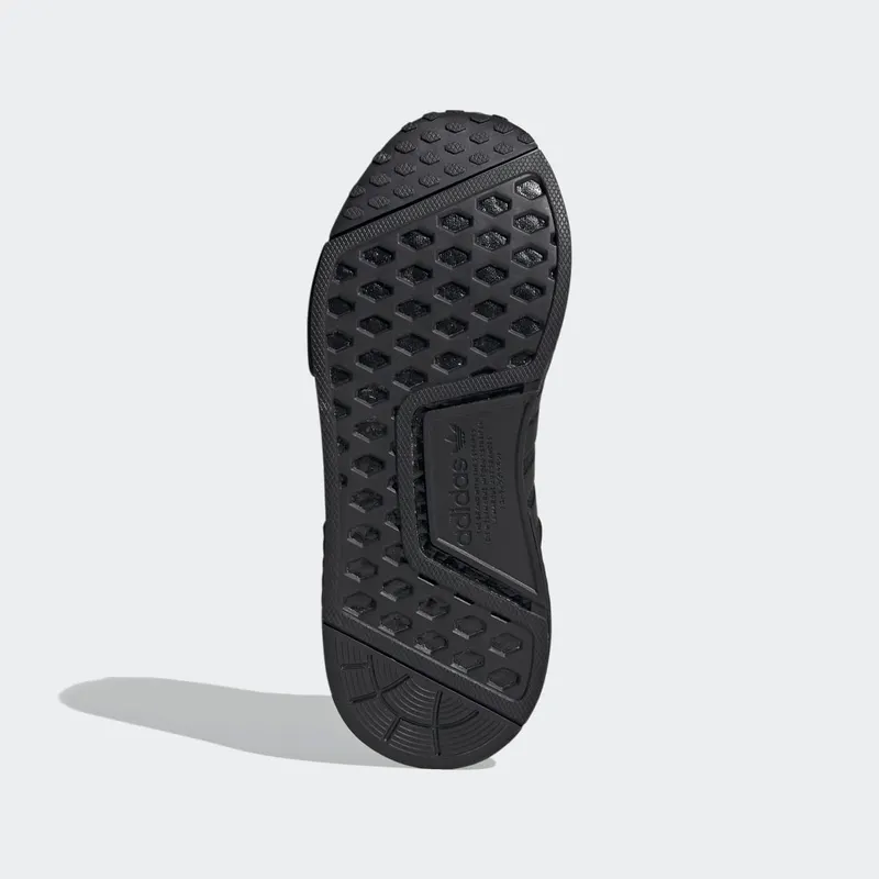 adidas NMD_R1 Core Black / Core Black / Grey Six (FX8777)