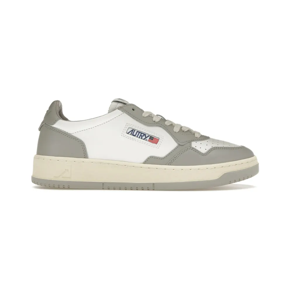 Autry Medalist Low White / Vapor (AULMWB10)