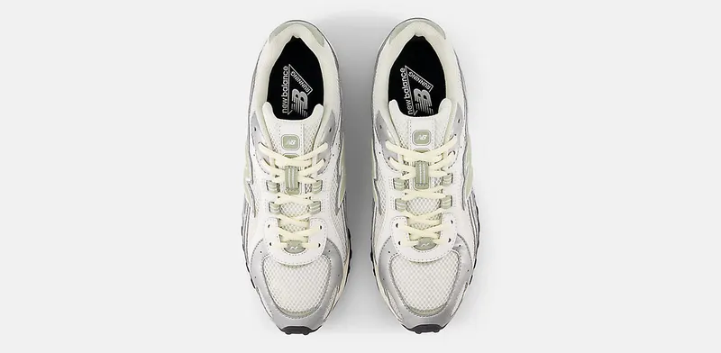 New Balance 204L “Silver Metallic / Sage Green” (U204LSWB)