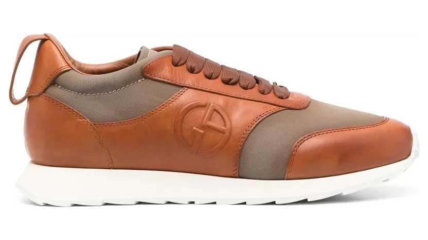 Giorgio Armani Sneakers mit Kontrasteinsätzen – Grau (X2X160XN755)