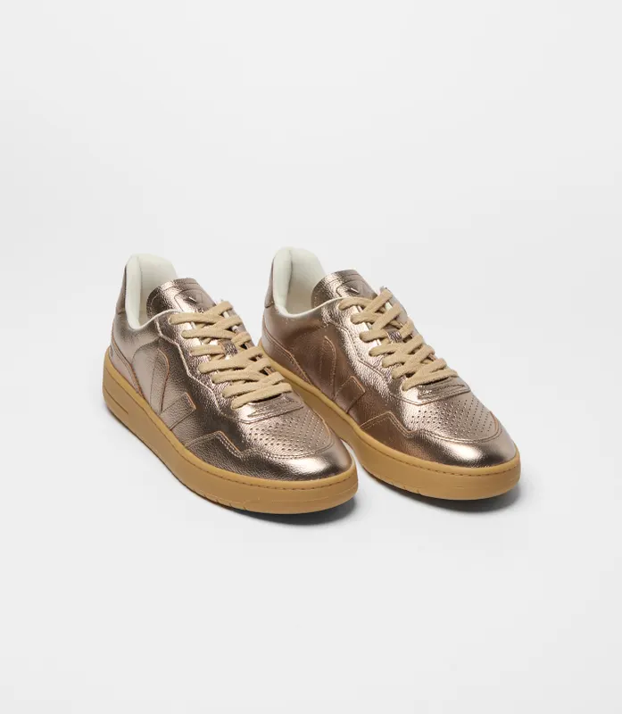 VEJA V-90 leren – Gold (VD2020913A)