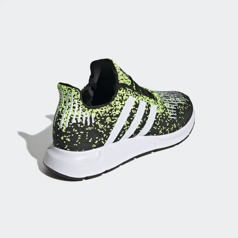 adidas Swift Run Core Black Cloud White Core Black/Cloud White/Solar Yellow (EF5434)