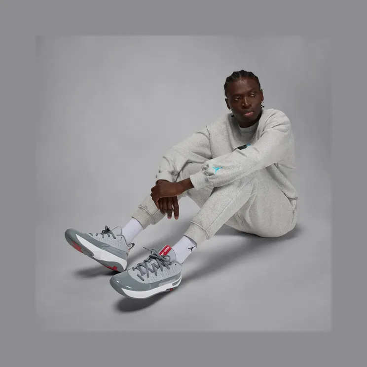 air-jordan-max-aura HQ2091-002