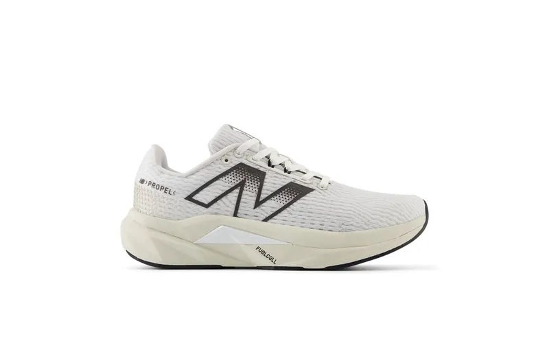 NEW BALANCE FuelCell Propel v5 “White / Linen / Black Cement” (WFCPRCX5)