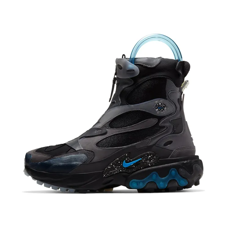 Nike x Undercover React Boot “Black / Blue Nebula” (CJ6971-001)