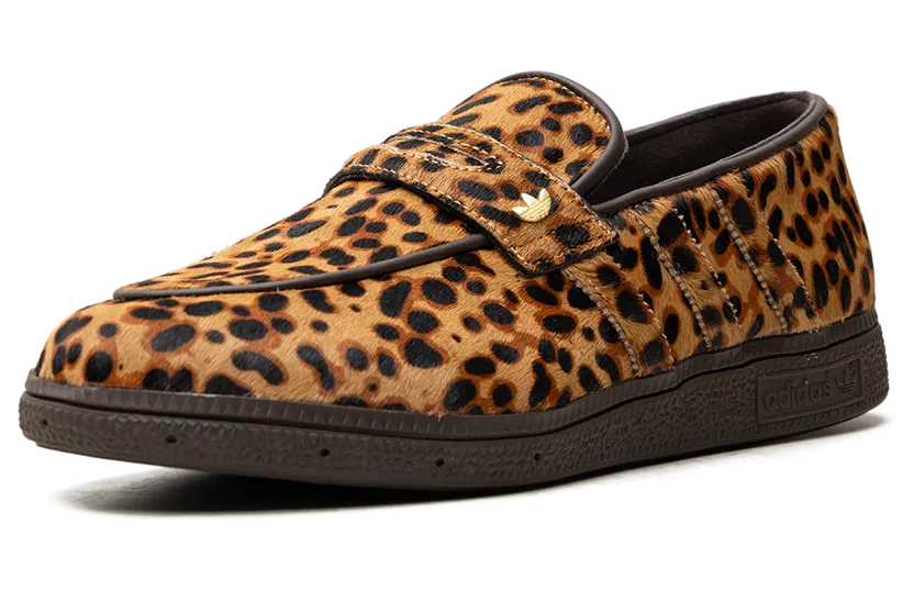 adidas Handball Spezial “Leopard” (KJ2526): luipaard-loafer met karakter (3)
