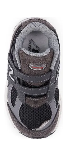 new-balance-sneaker IV2002RA
