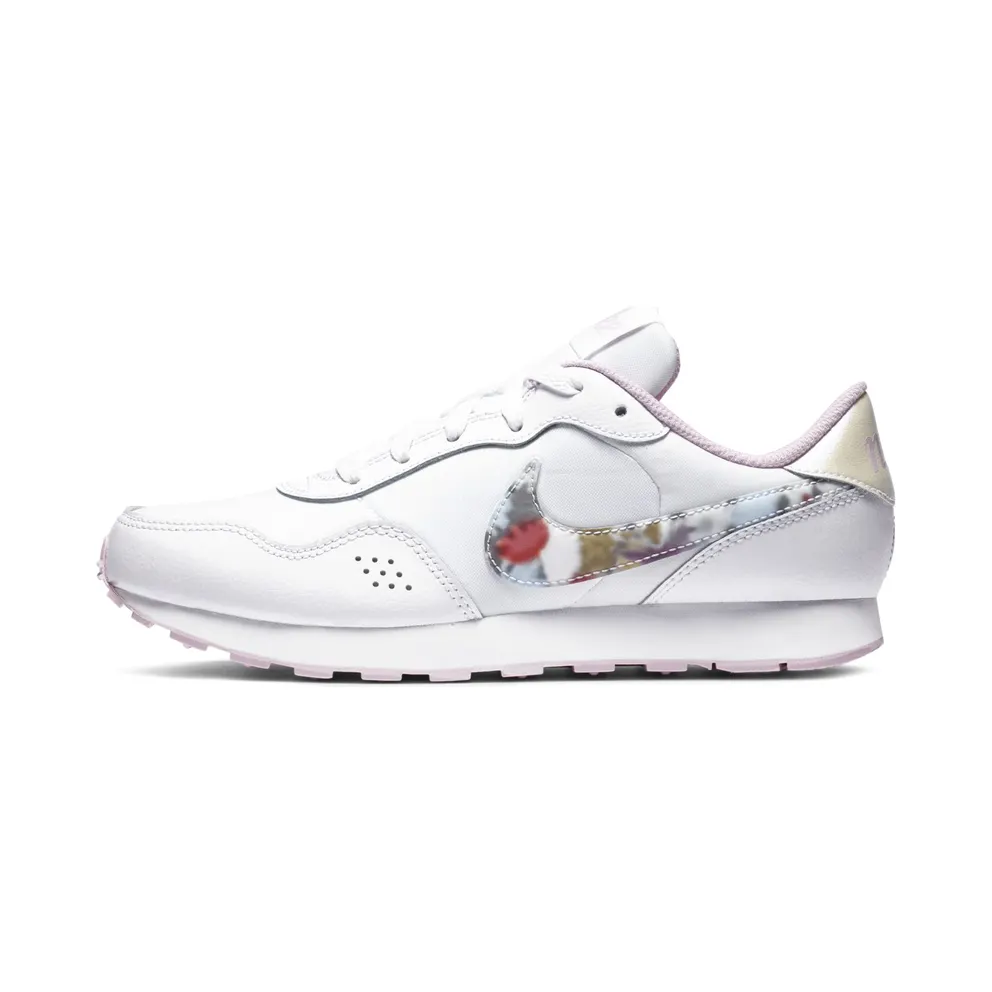 Nike MD Valiant Older Kids’ White (CN8555-100)