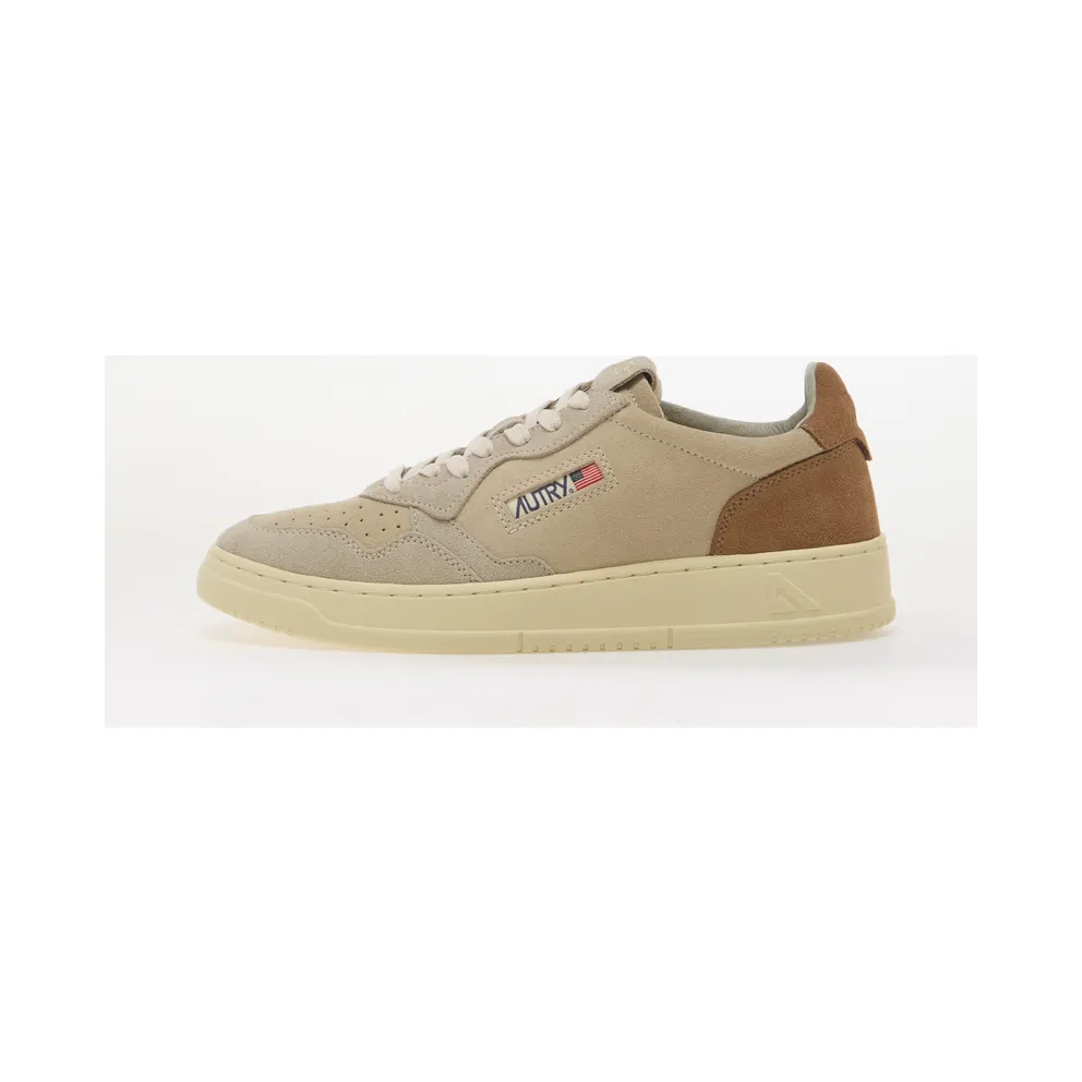 Autry Medalist Low – Beige (A1UNAULMTS37)