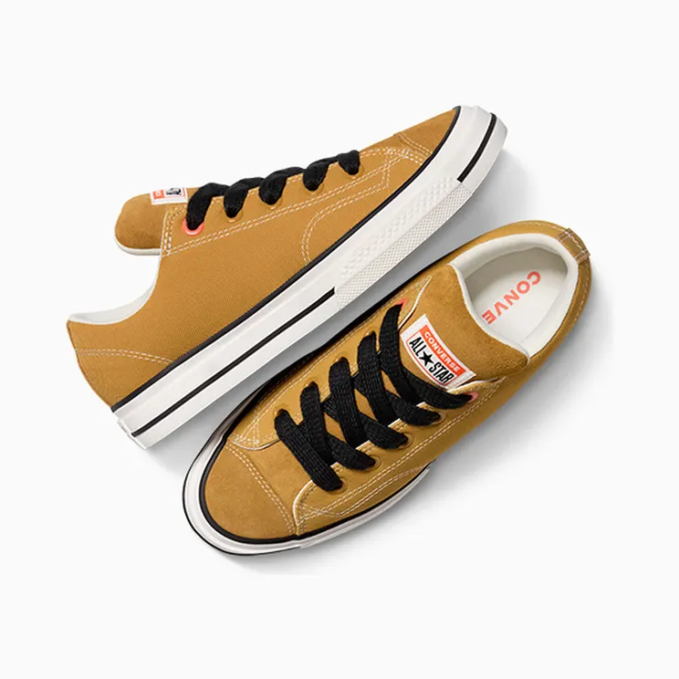 converse-sneaker A15201C