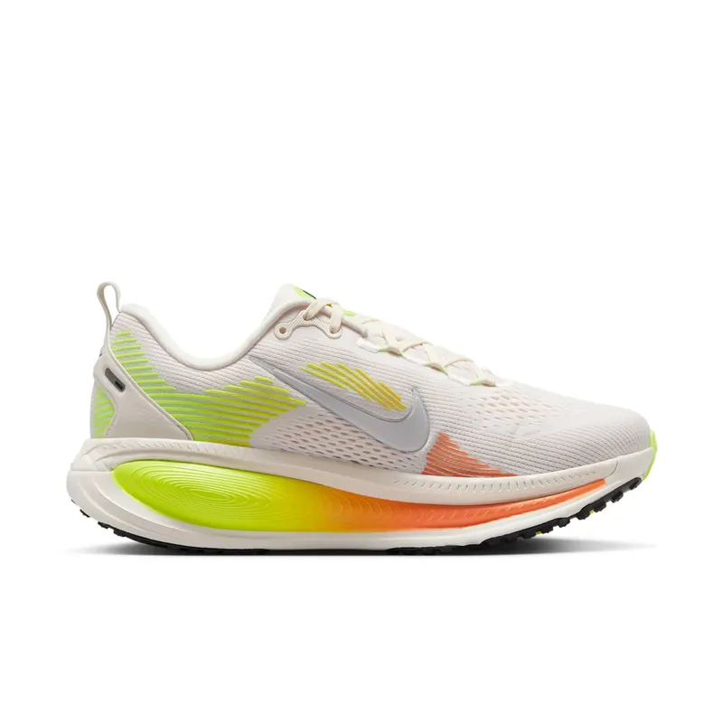Nike Vomero 18 “Phantom Light Wild Mango Volt” (HM6804-002)