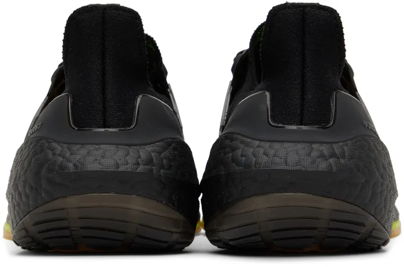 Adidas Ultraboost 22 Core Black / Core Black / Solar Yellow (GX5915)