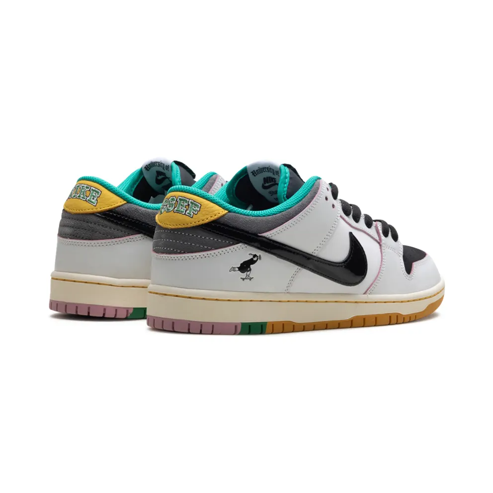 Nike SB Dunk Low “CSEF” (HJ4132-100)