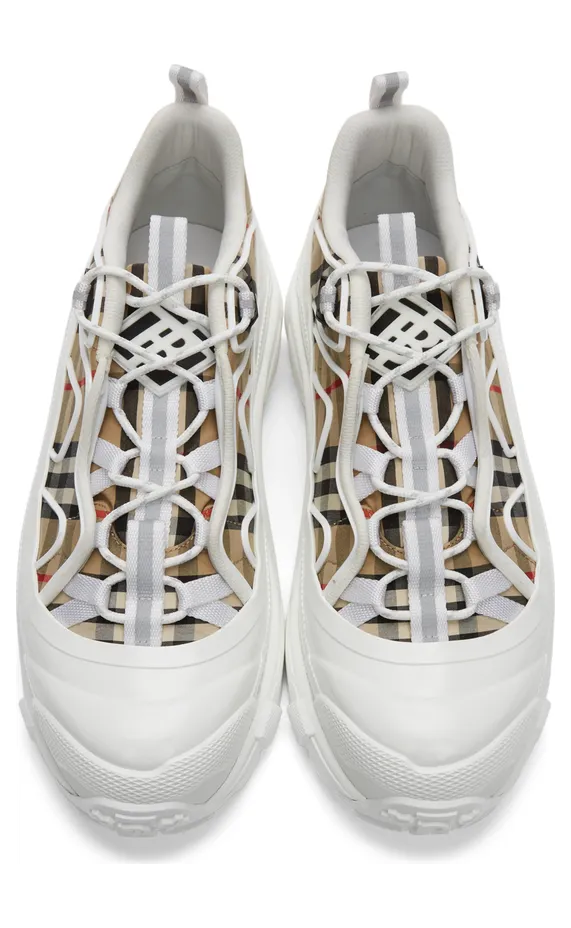 Burberry Arthur Vintage Check White (8037254) (5)