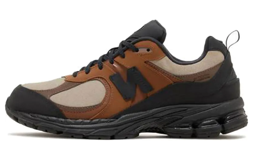 New Balance 2002R M2002RBC