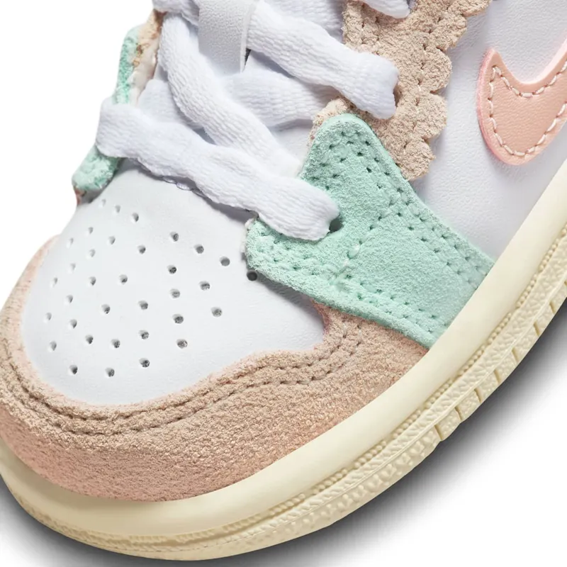Jordan 1 Mid SE Scalloped Edge Jade Ice (DZ5360-100)