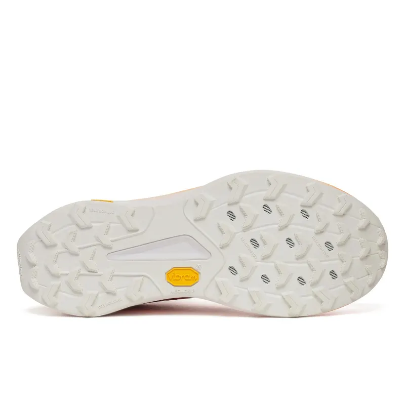 SAUCONY Peregrine 16 “Fire / Black” (S21066-130)