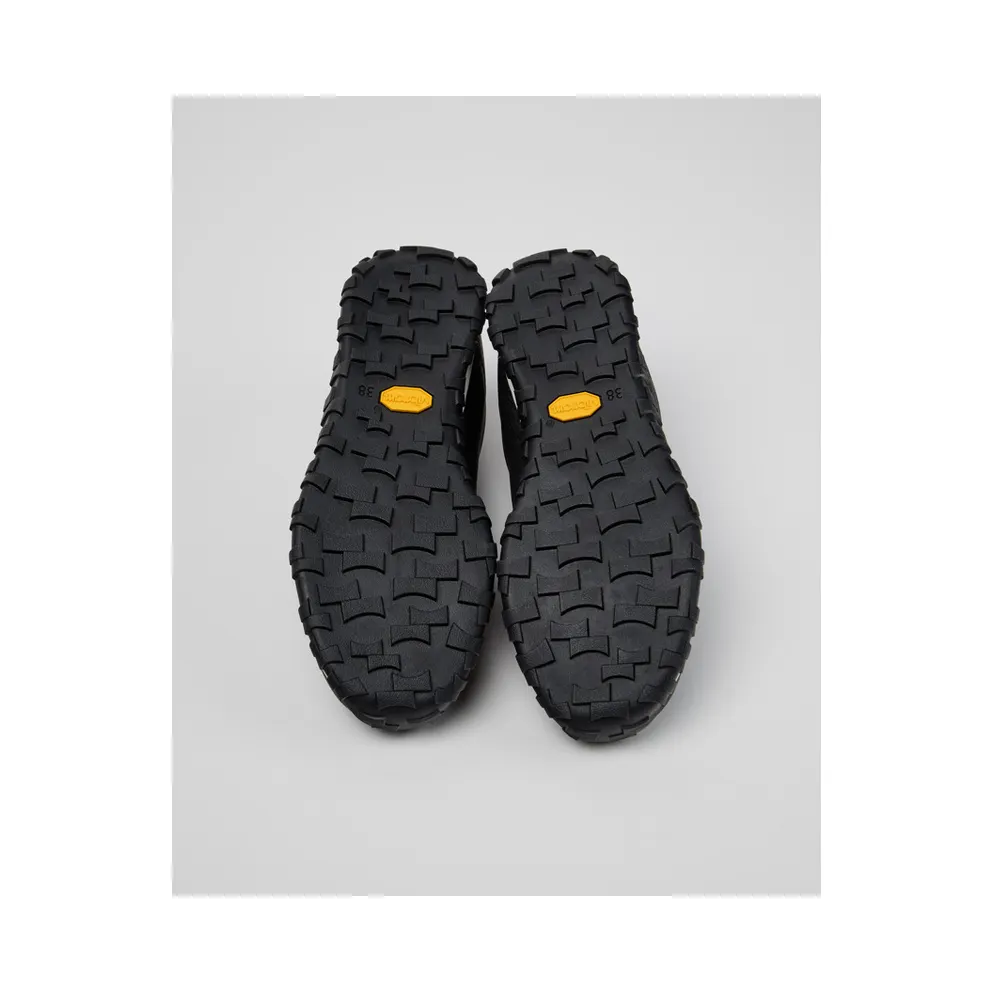 Camper sneaker Black (K201885-009)