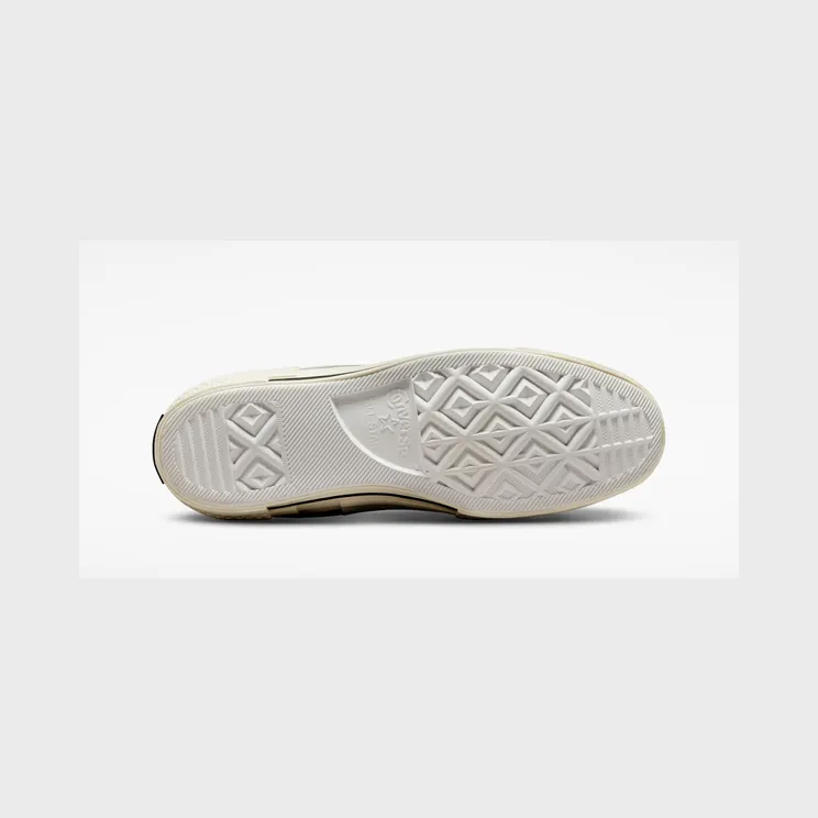 converse-chuck-taylor-all-star A01444C