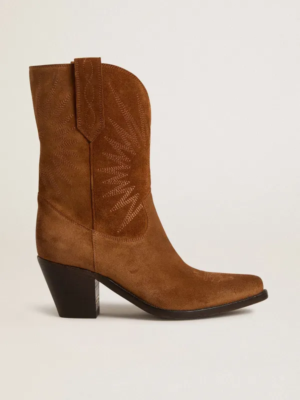 Golden Goose Low Wish Star Boots In Cognac Suede With Tone-On-Tone Embroidered Star (GWF00780.F007613.55150)