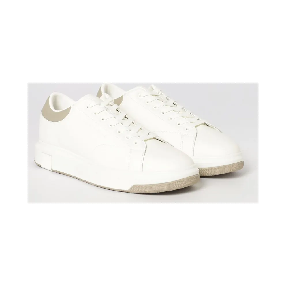 Armani White 1 (XUX123XV534MZ750)