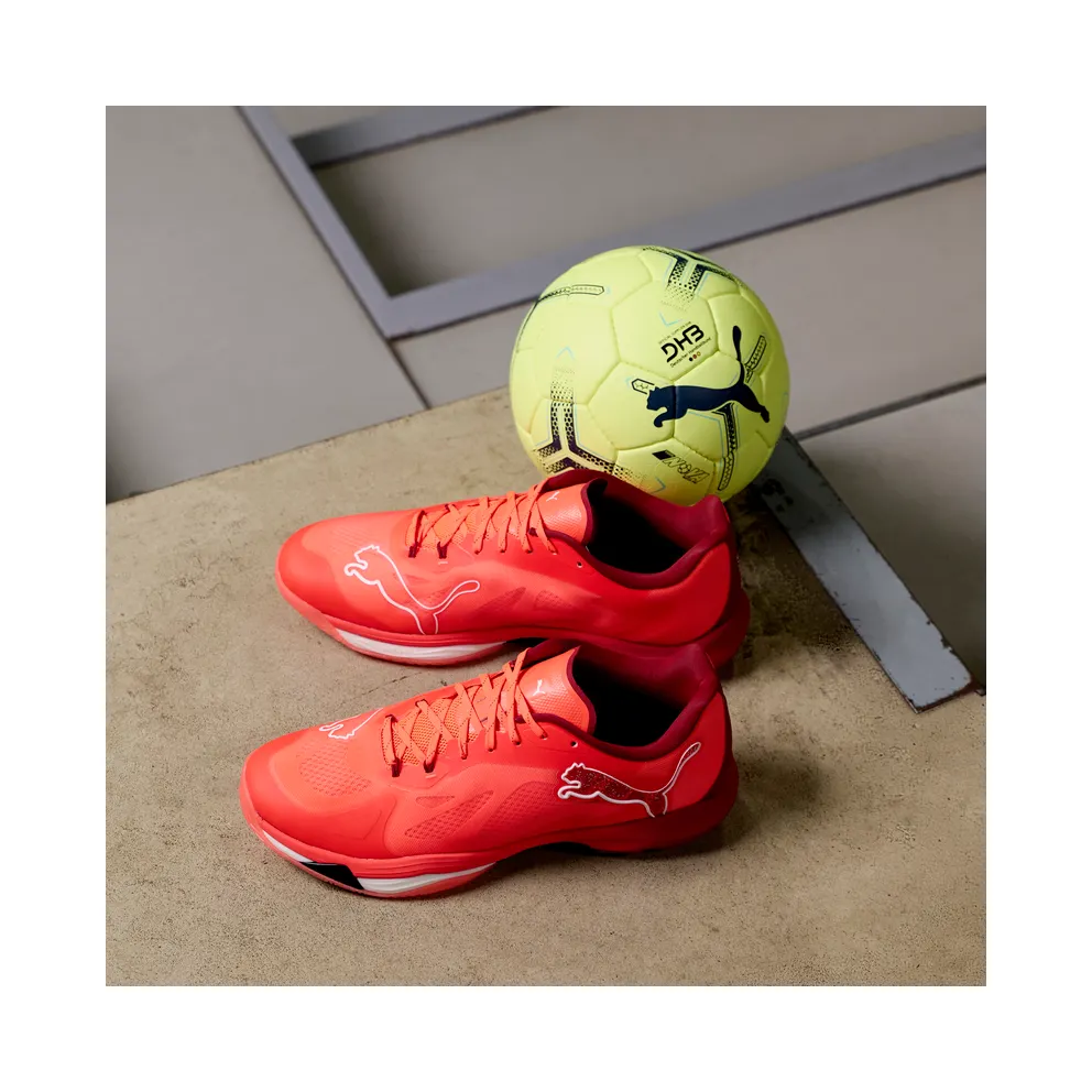 Puma Vantage NITRO™ “Glowing Red / Puma White / Dark Crimson / Puma Black” (108294_01)