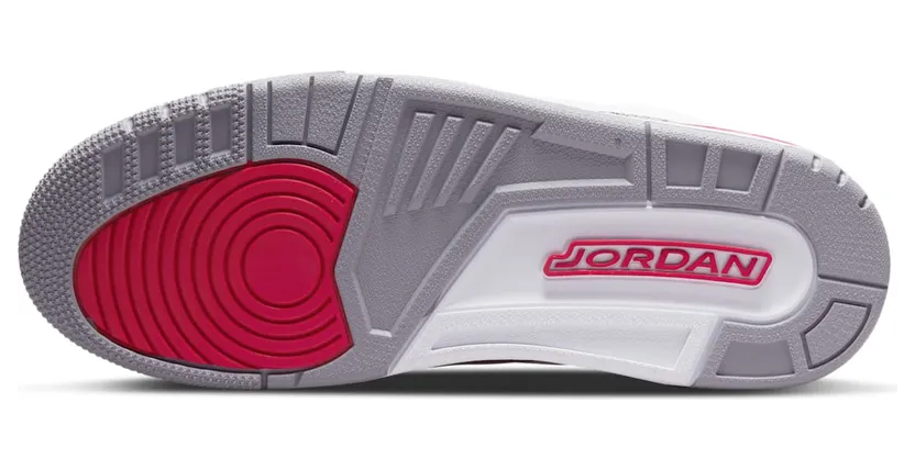 Air Jordan 3 “Cardinal Red”: olifantenprint met een rode onderstroom (2)