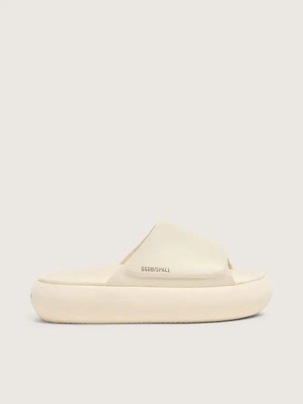 Golden Goose Space-Star Slip-Ons In White Leather (GWF00567.F007813.15344)