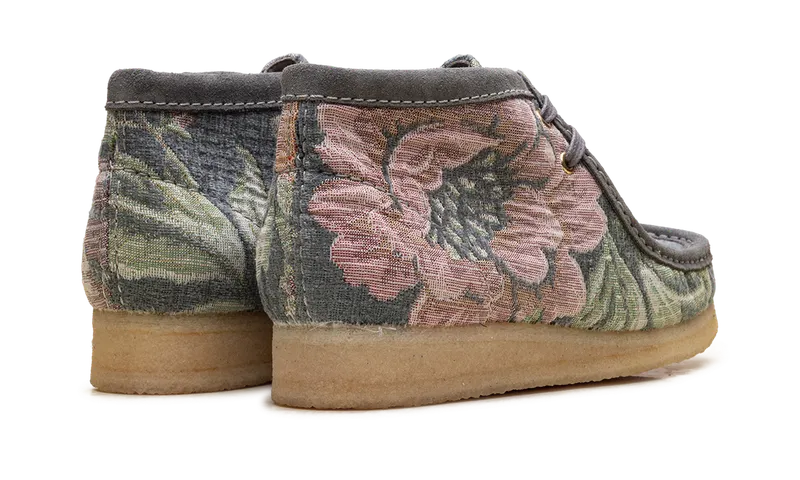 Clarks Wallabee Boot “Blue Floral” (26169842)