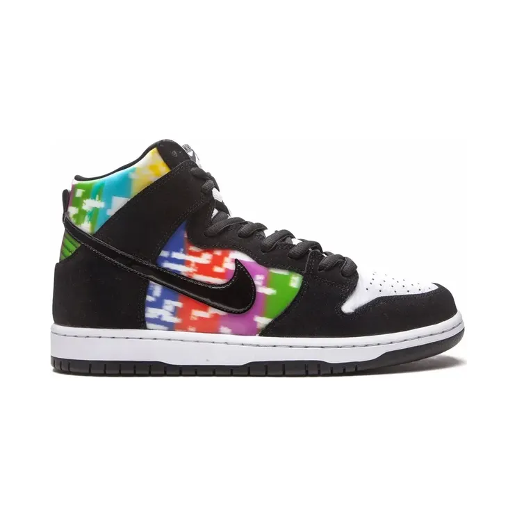 Nike SB Dunk High “Black” (CZ2253)