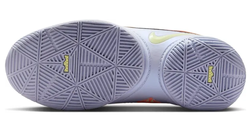 nike-lebron HQ8570-800
