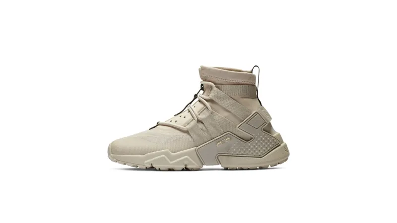 Nike Air Huarache Gripp Desert Sand Desert Sand/Hyper Crimson/Anthracite String (AO1730-003)