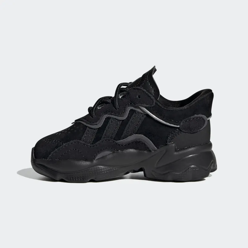 Adidas OZWEEGO Core Black / Core Black / Night Metallic (EF6300)